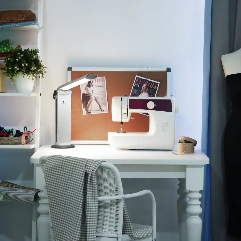 Daylight Twist 2 Table Lamp - Image 4